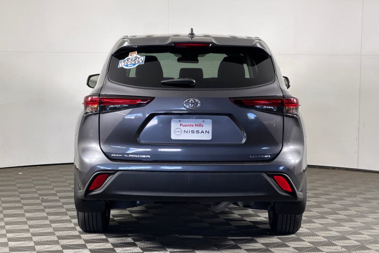 2024 Toyota Highlander LE 4