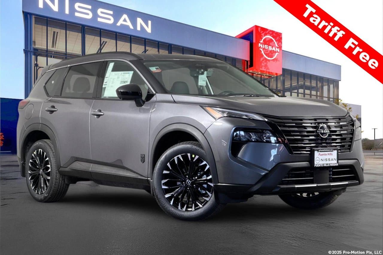 2026 Nissan Rogue Dark Armor 1