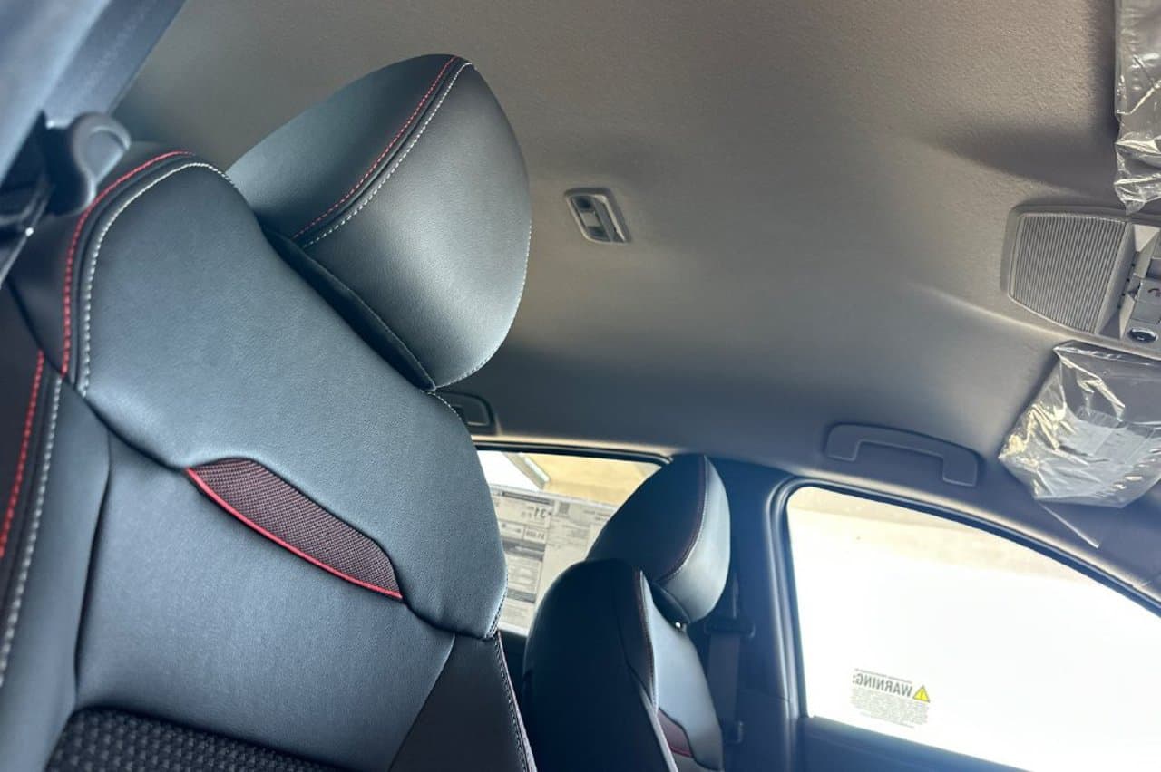 2026 Nissan Kicks SR 14