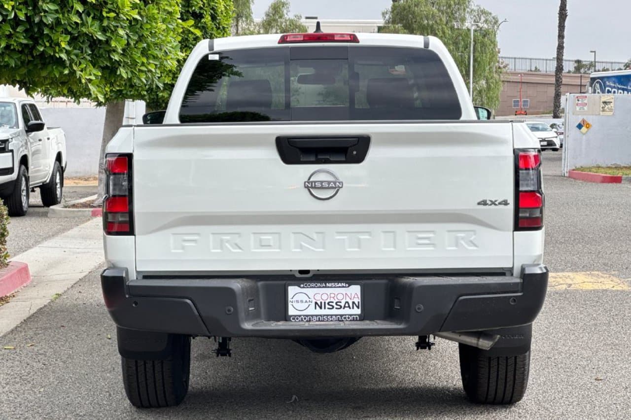 2026 Nissan Frontier S 5