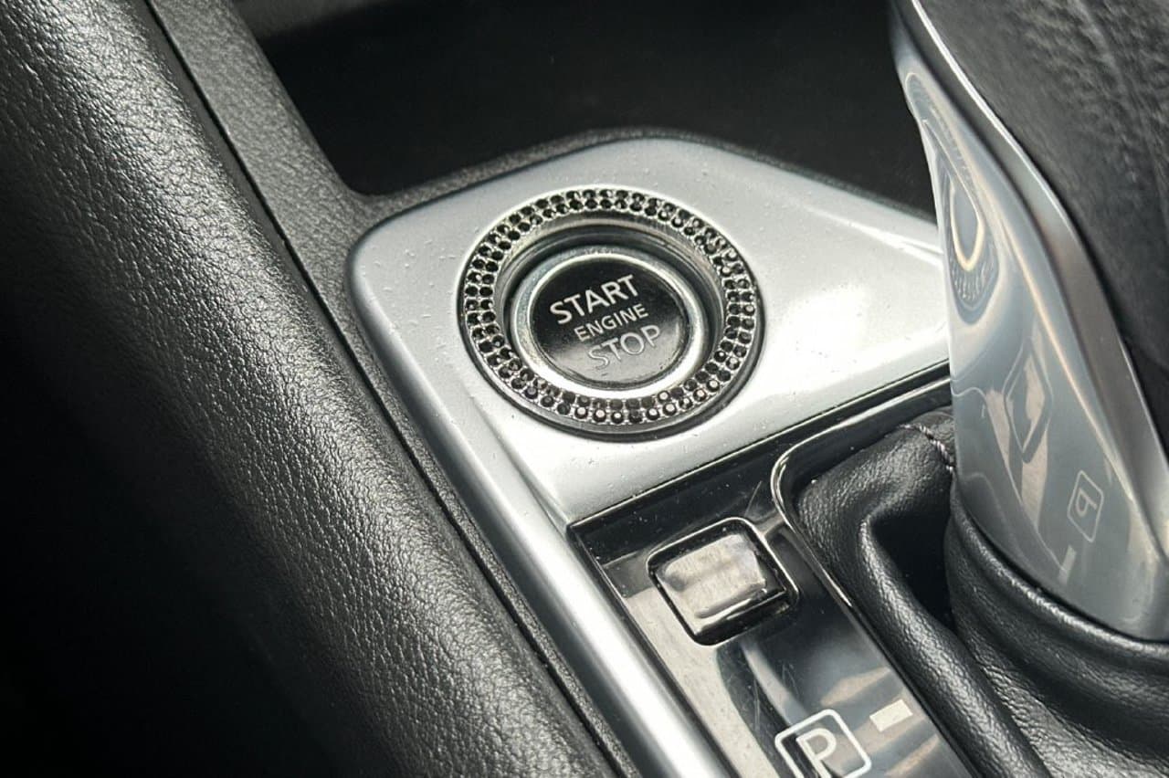 2022 Nissan Sentra SV 18