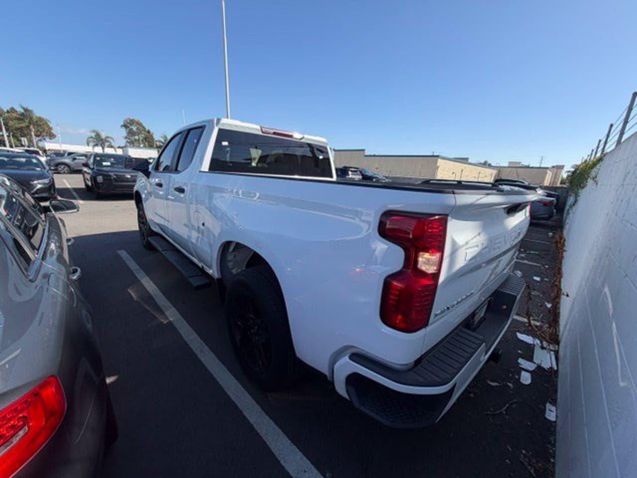 2023 Chevrolet Silverado 1500 Custom 4