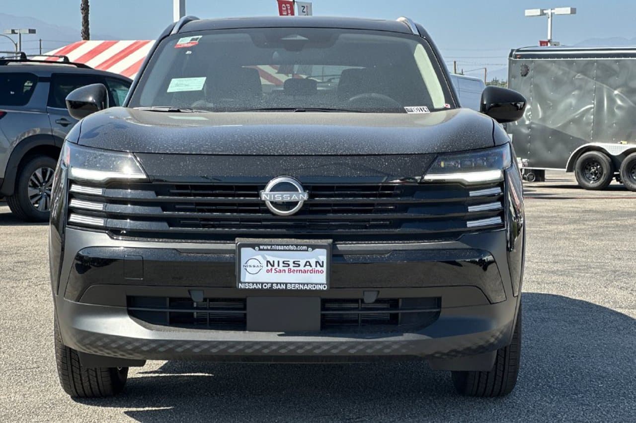 2027 Nissan Kicks SV 6
