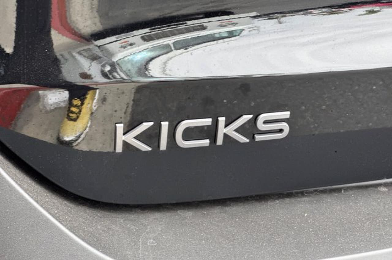 2026 Nissan Kicks SV 23