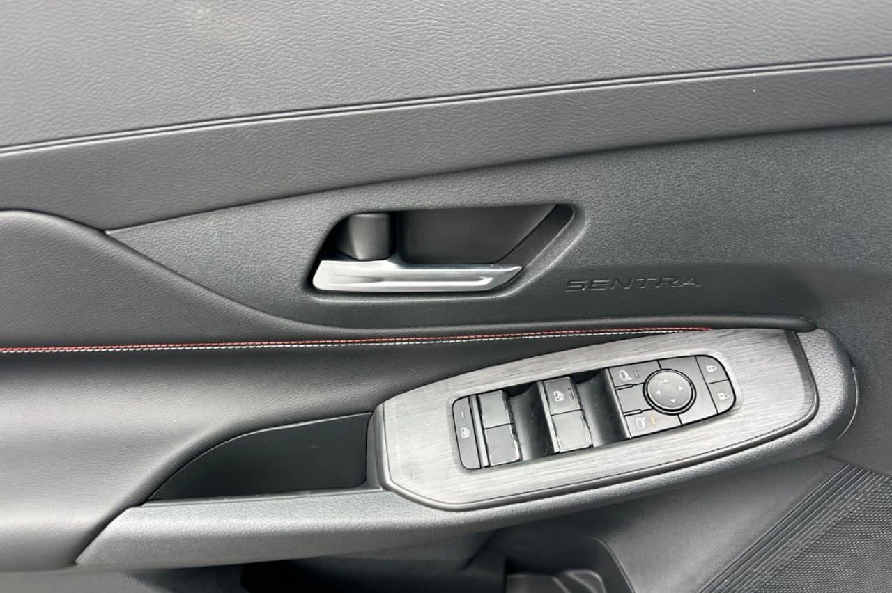 2027 Nissan Sentra SR 8