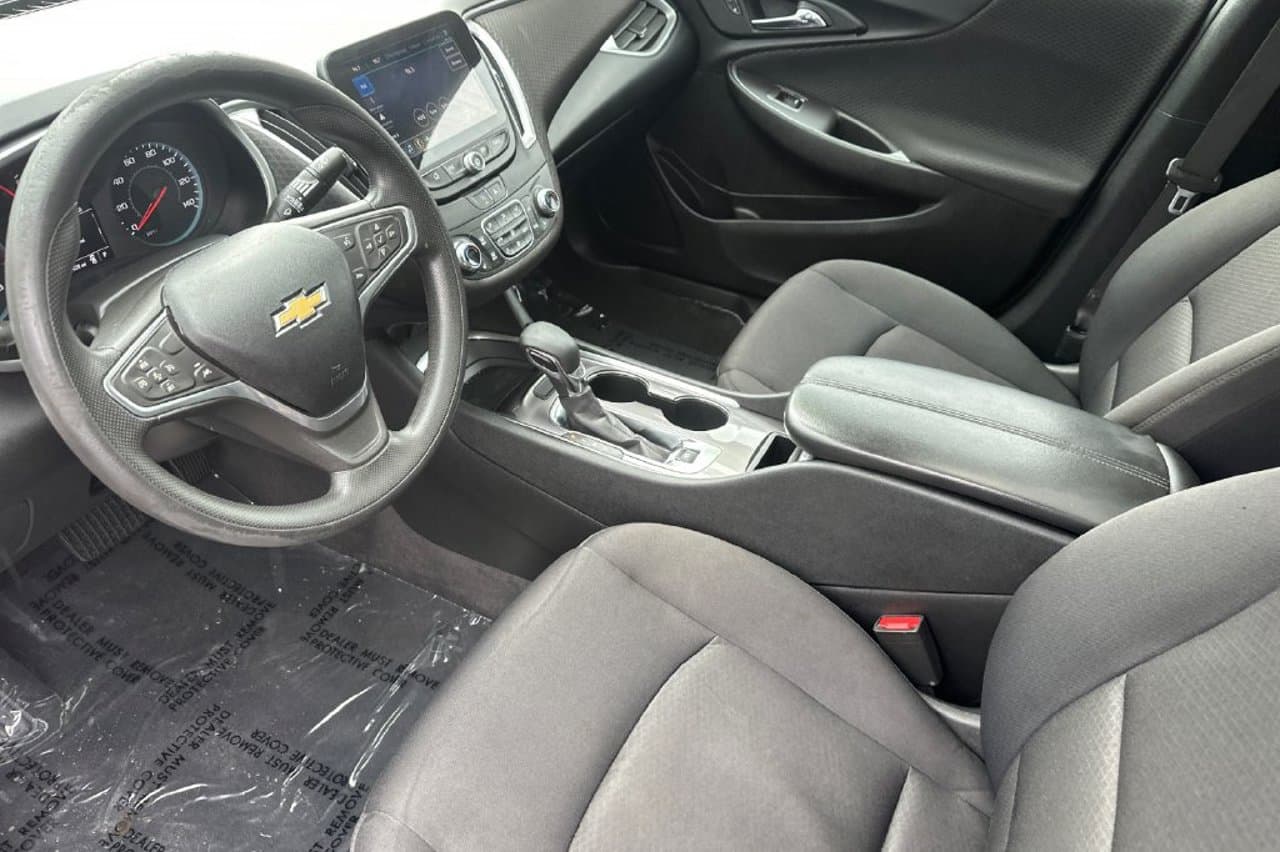 2023 Chevrolet Malibu LT 8