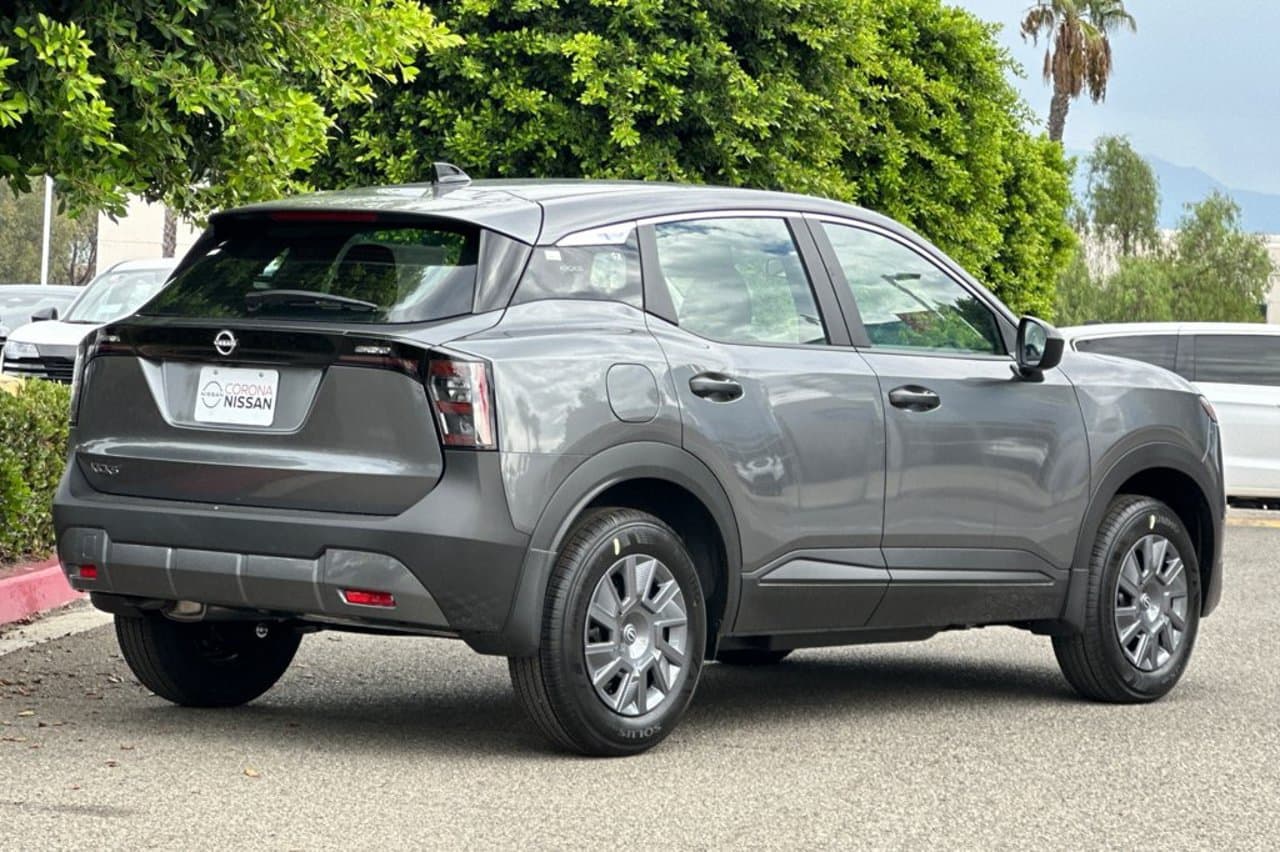 2027 Nissan Kicks S 4