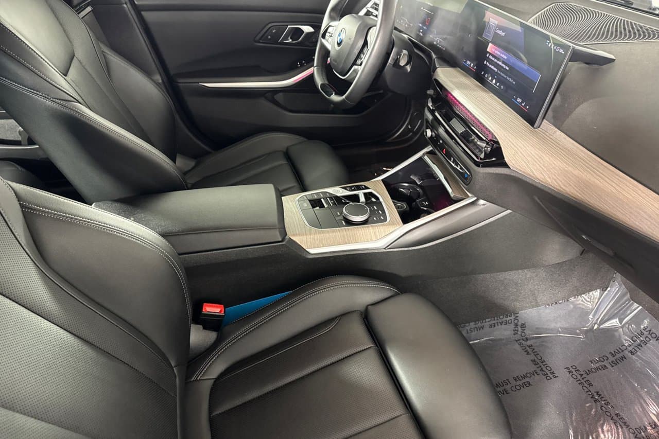2025 BMW 3 Series 330i 12