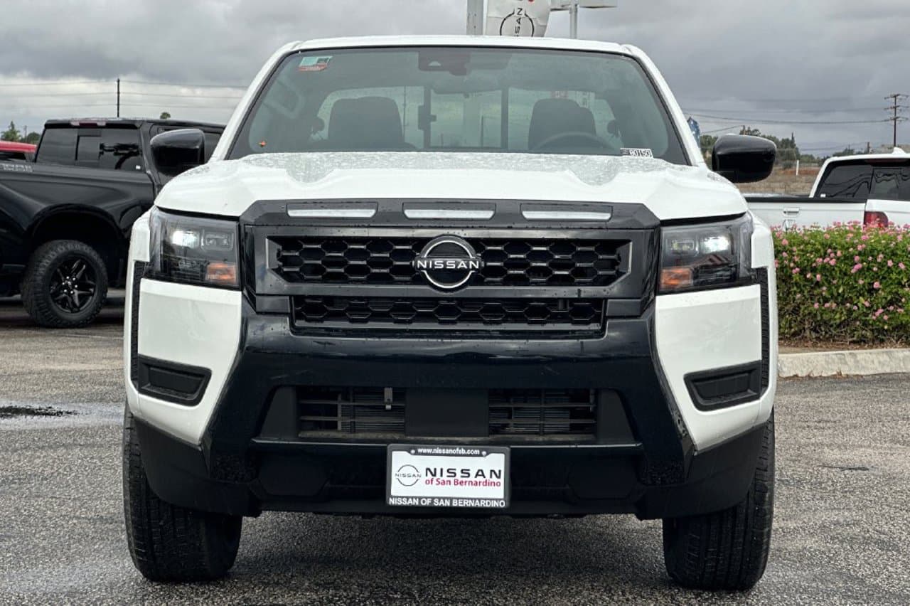 2027 Nissan Frontier SV 6