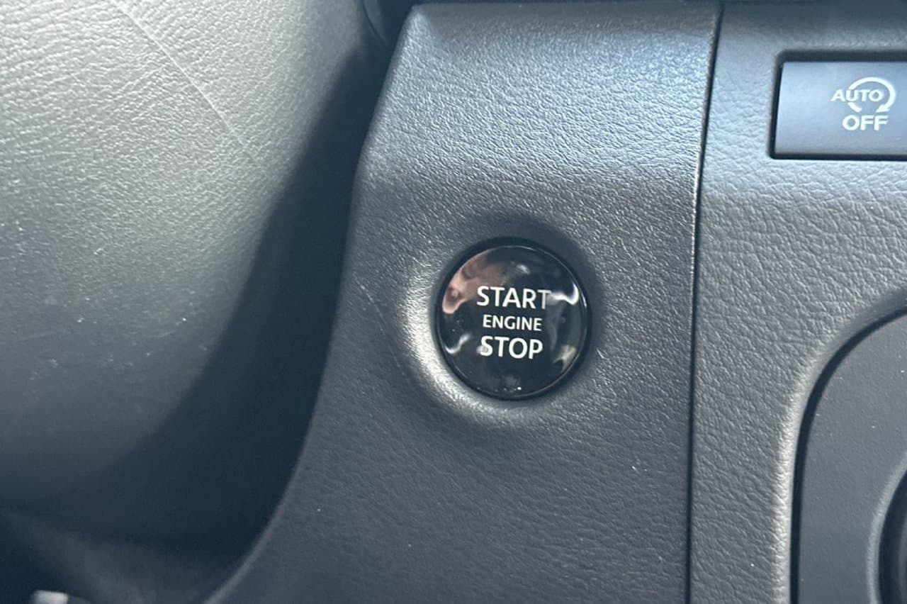 2026 Nissan Frontier SV 18