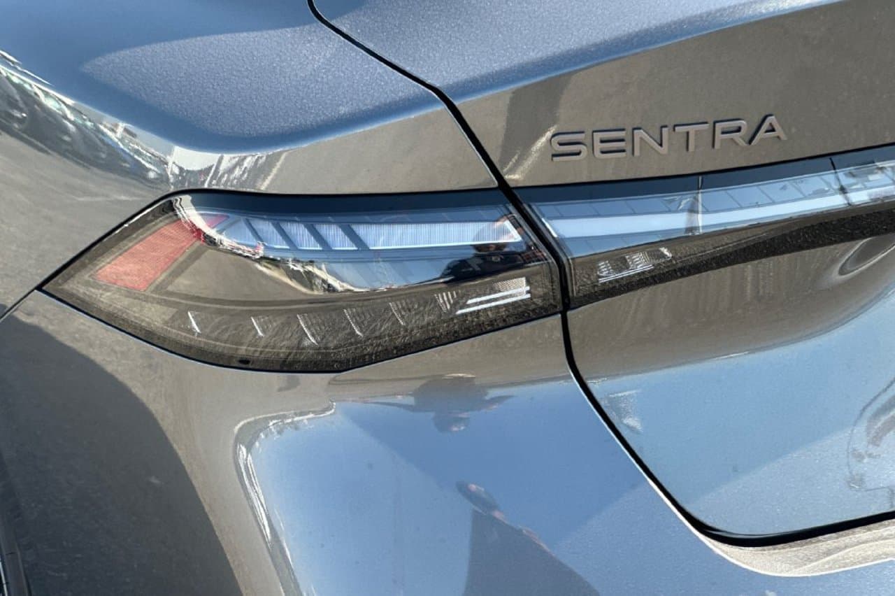 2027 Nissan Sentra S 20