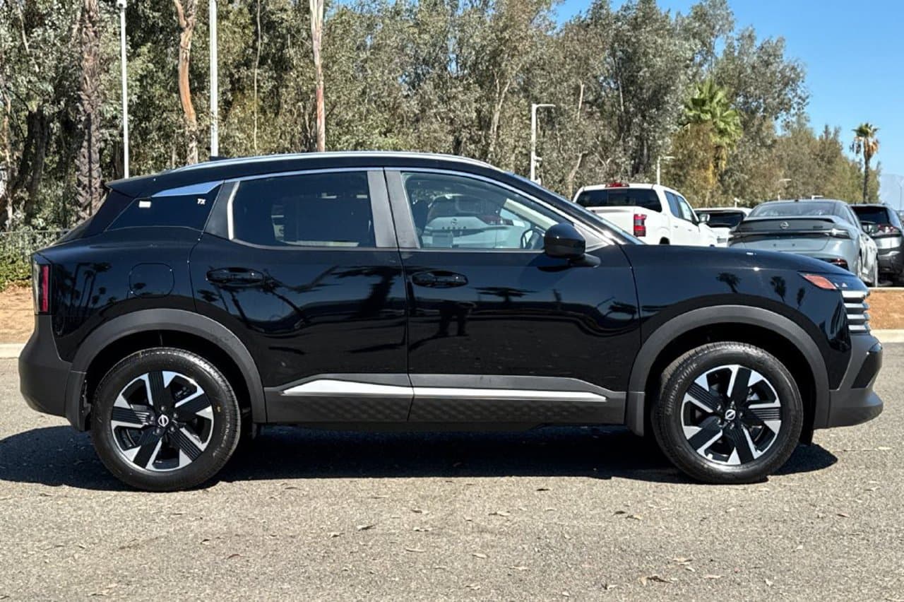 2027 Nissan Kicks SV 3