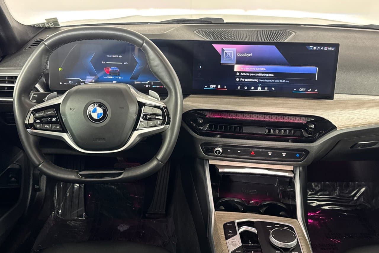 2025 BMW 3 Series 330i 11