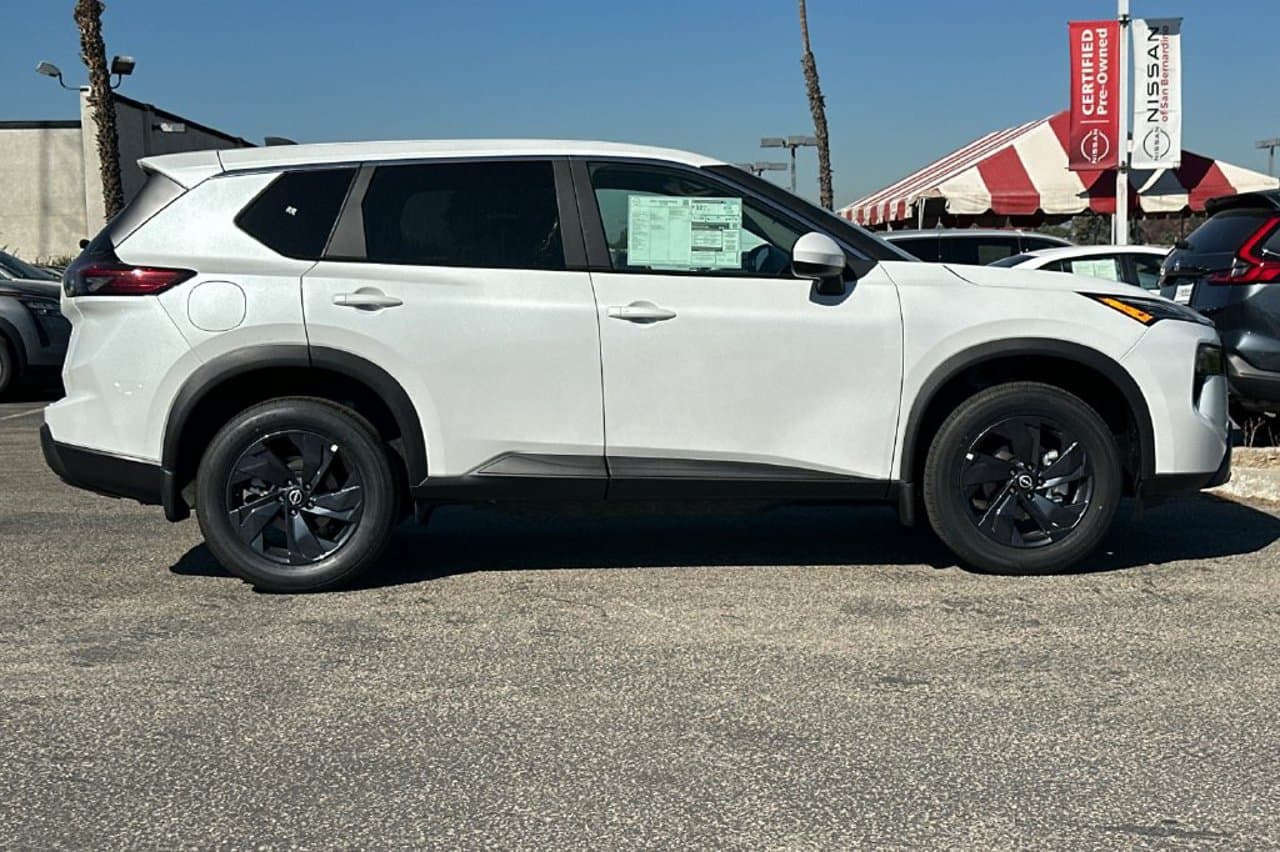2026 Nissan Rogue SV 2