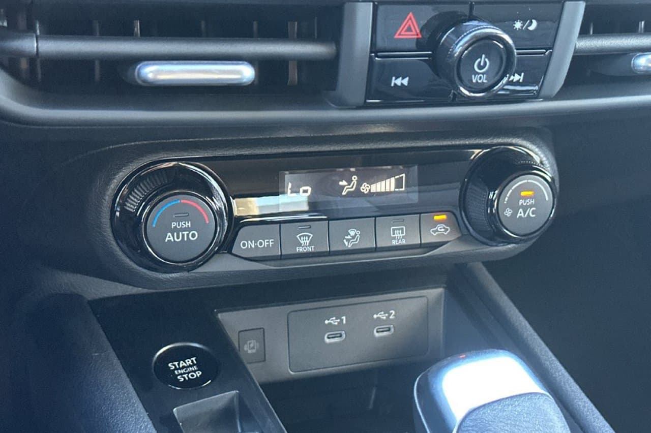 2027 Nissan Kicks SV 17