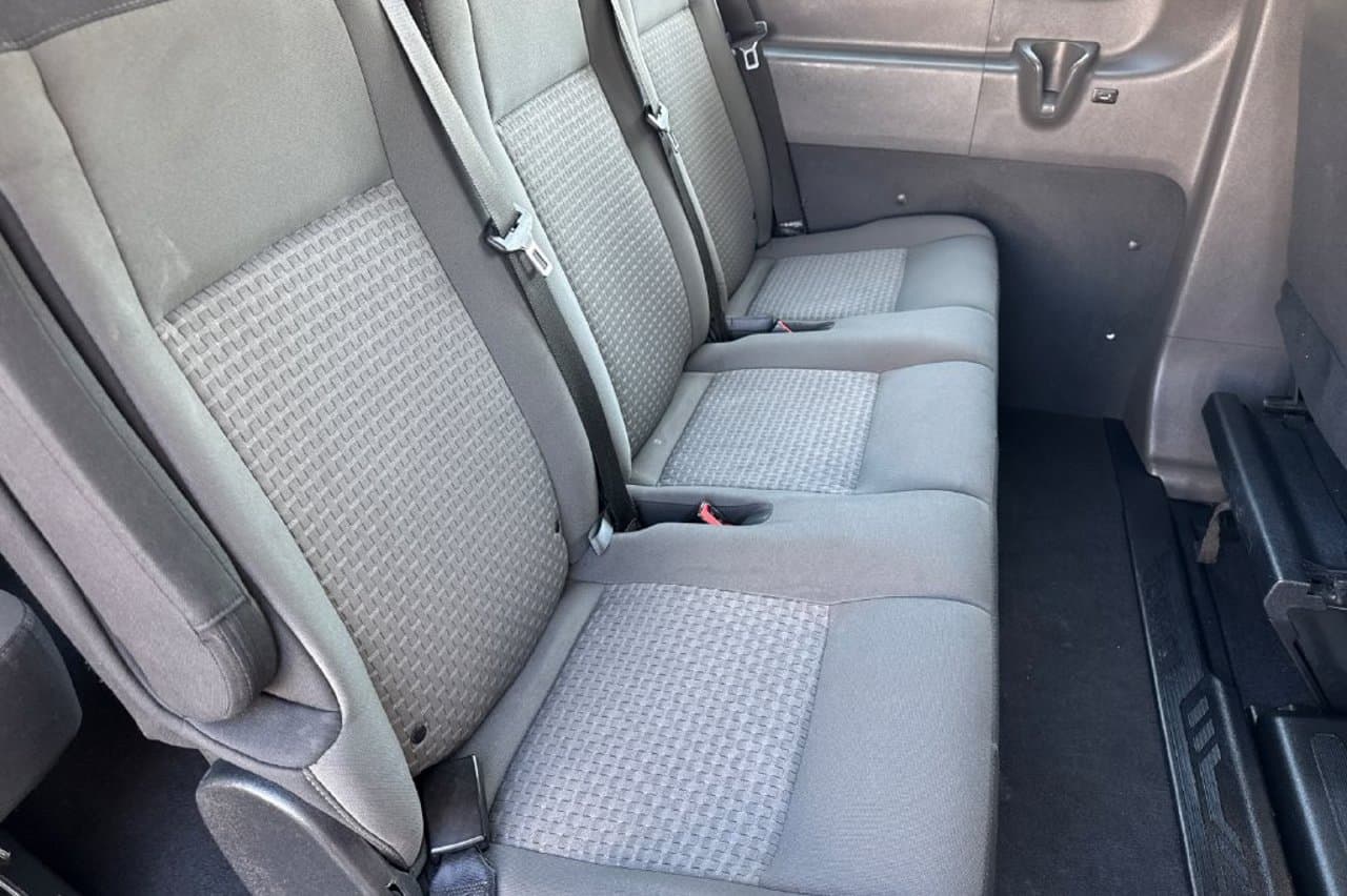2024 Ford Transit Passenger Wagon XLT 10