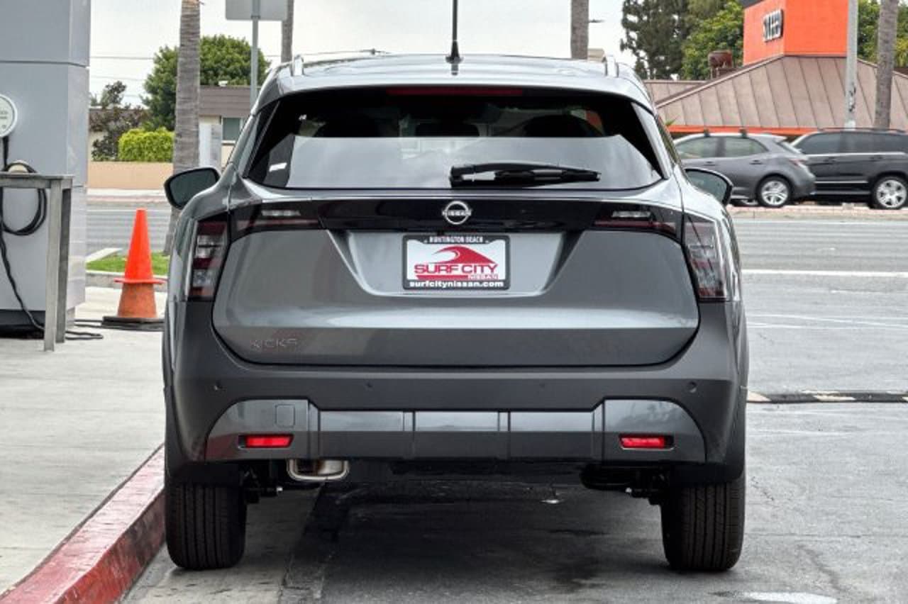 2026 Nissan Kicks SV 4