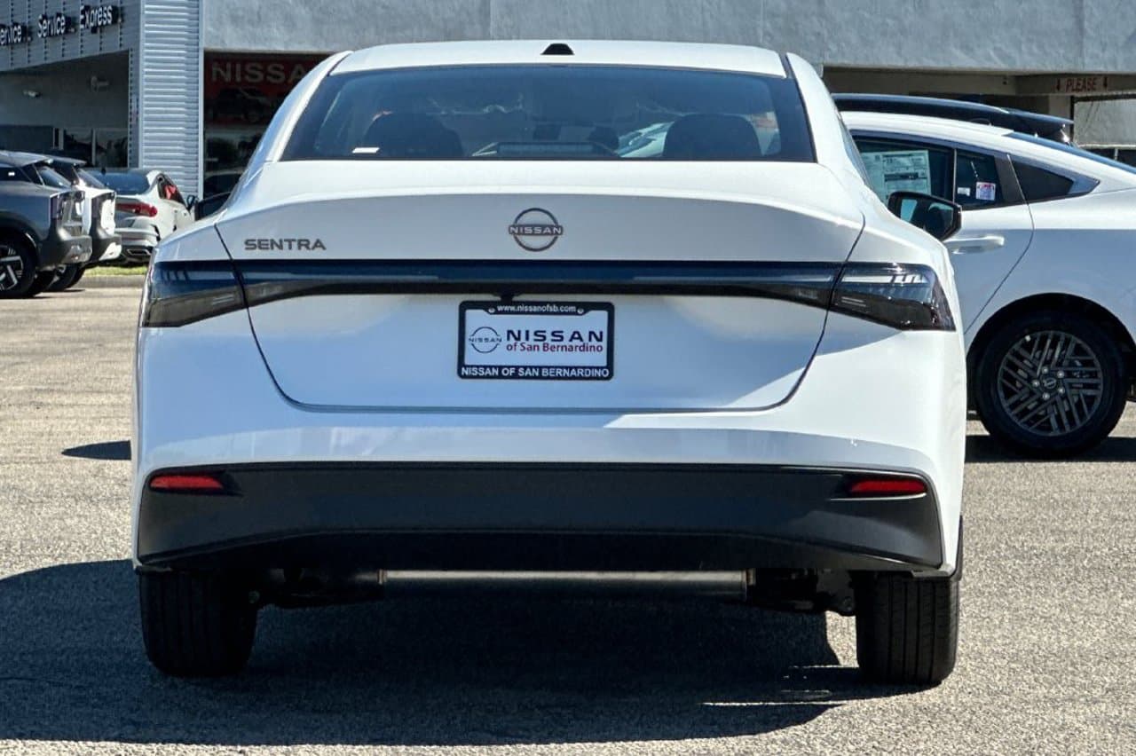 2027 Nissan Sentra SV 4