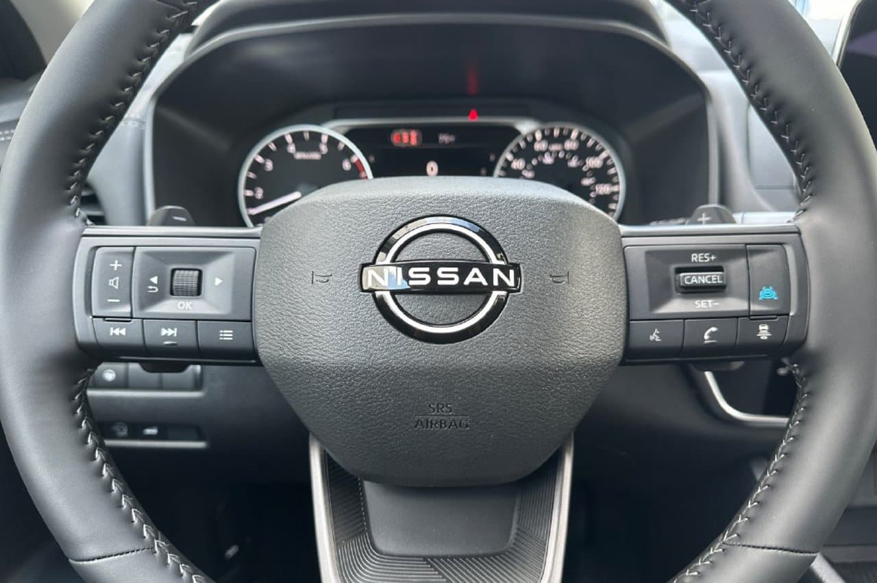 2026 Nissan Rogue Dark Armor 21