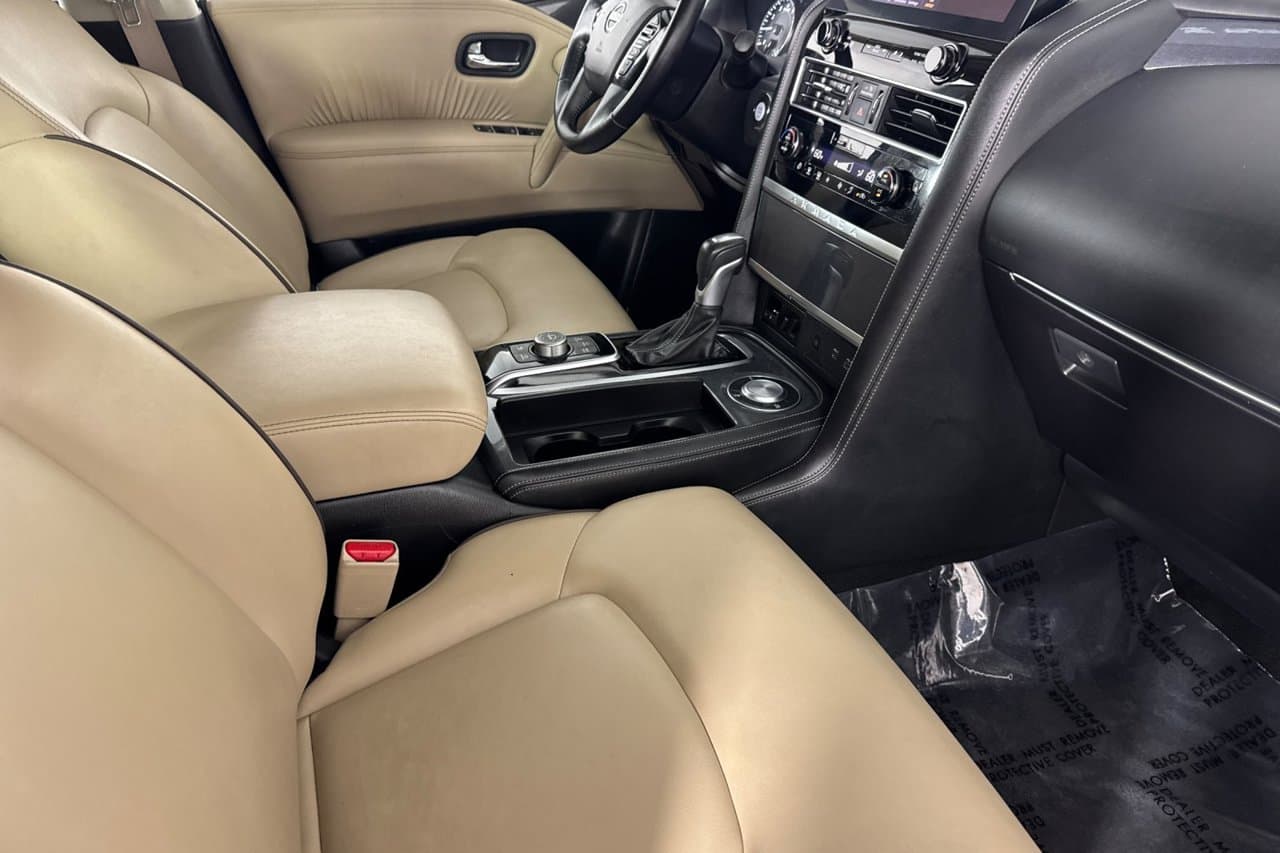 2024 Nissan Armada SV 14