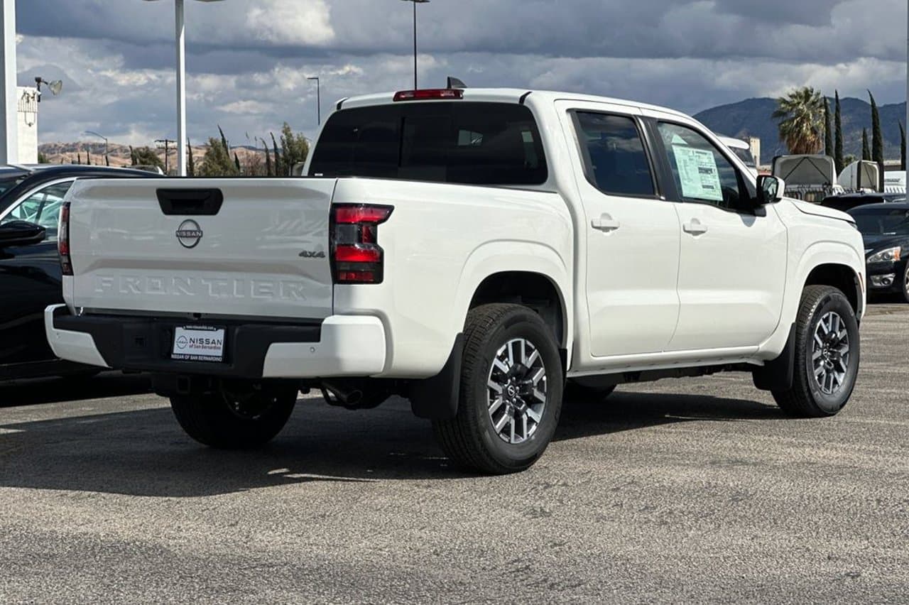 2026 Nissan Frontier SV 3