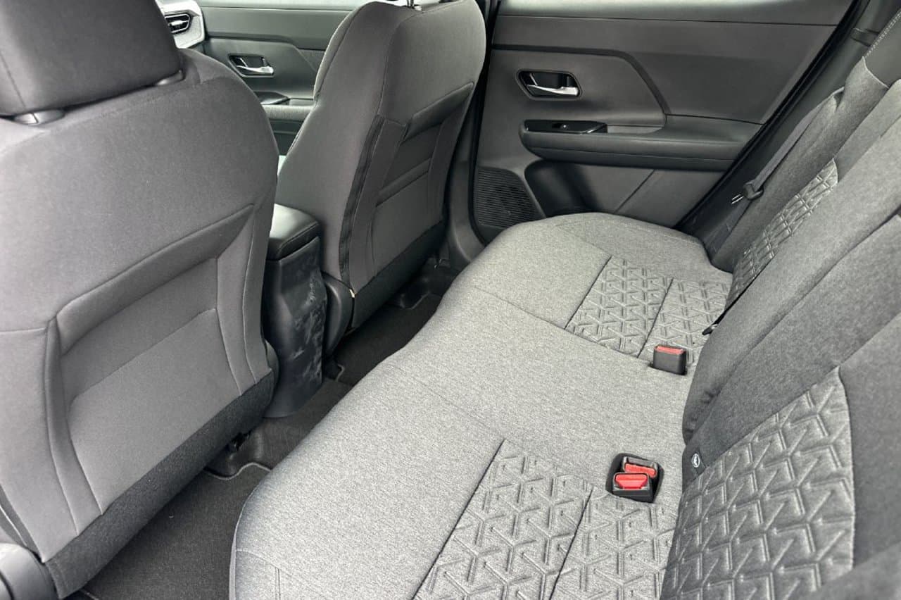 2027 Nissan Kicks SV 10