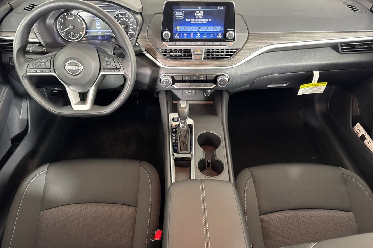 2026 Nissan Altima SV 10