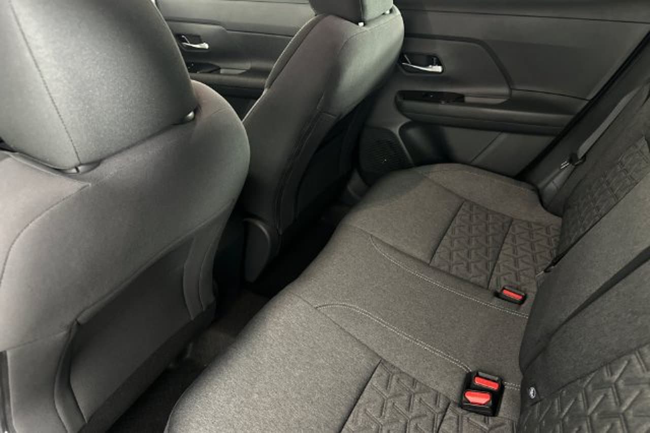 2026 Nissan Kicks SV 9