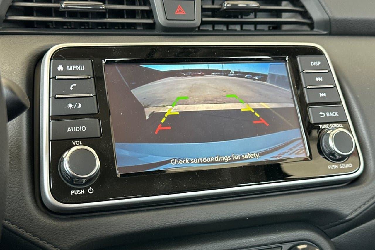 2025 Nissan Versa S 15