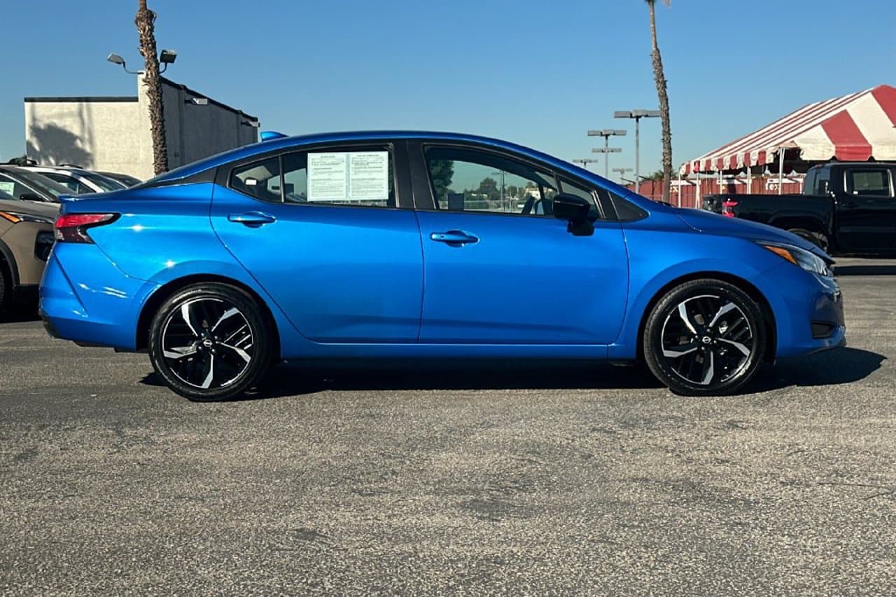 2024 Nissan Versa SR 2
