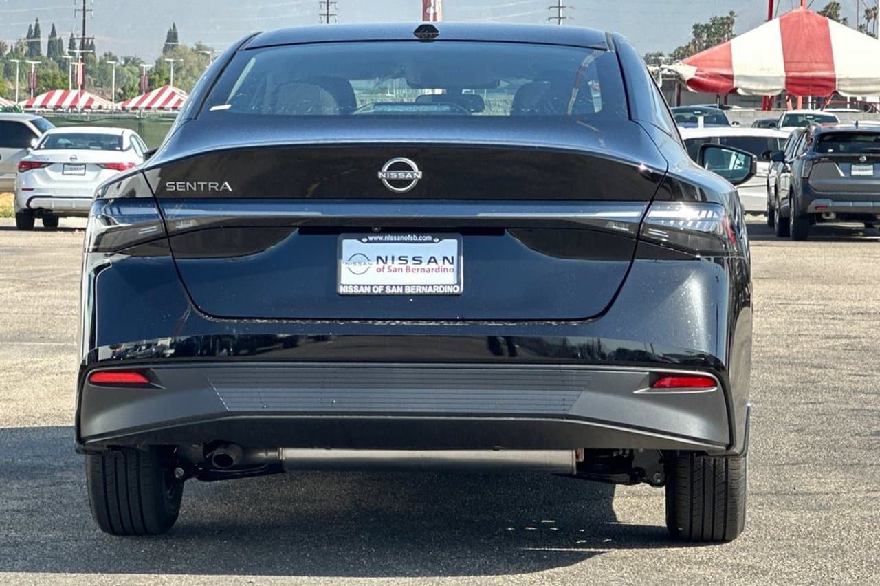 2027 Nissan Sentra SV 4