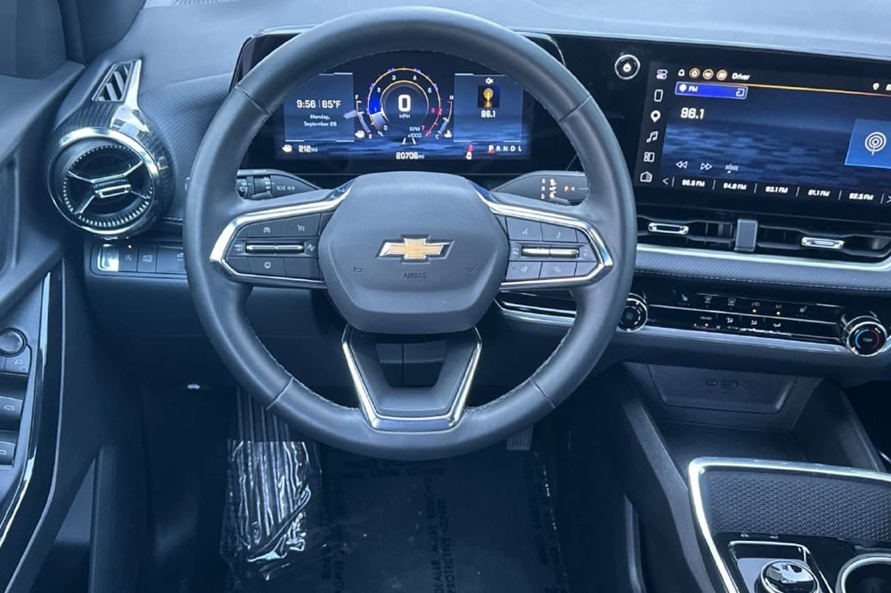 2026 Chevrolet Equinox FWD LT 12