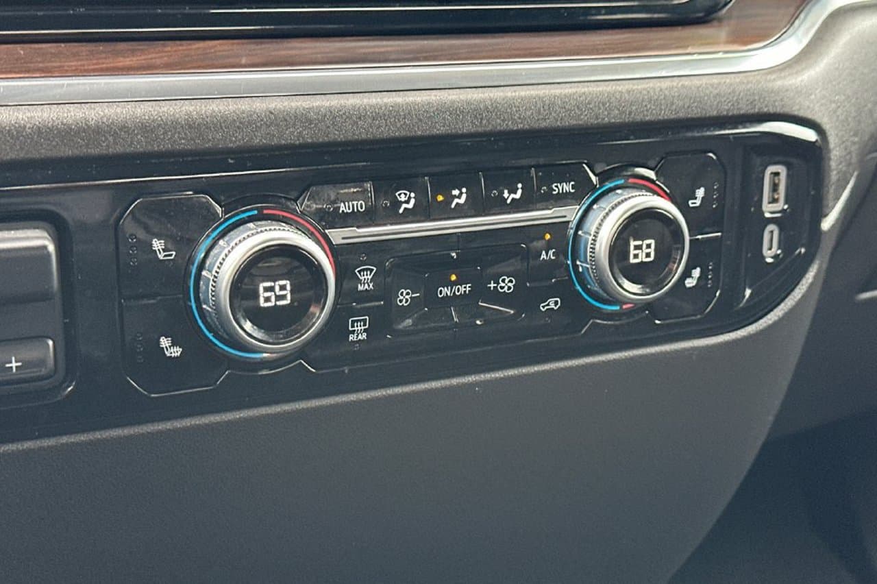 2025 GMC Sierra 1500 SLT 16