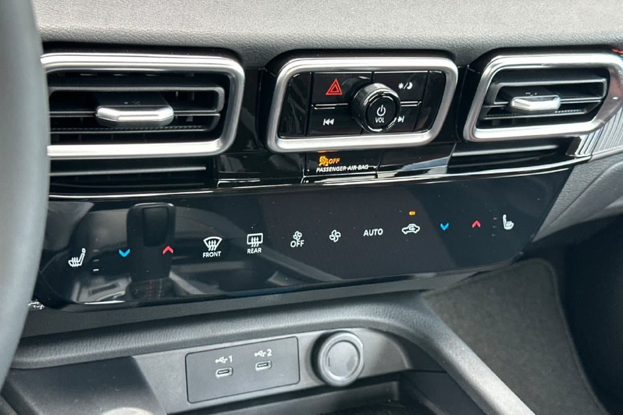 2027 Nissan Sentra SR 16