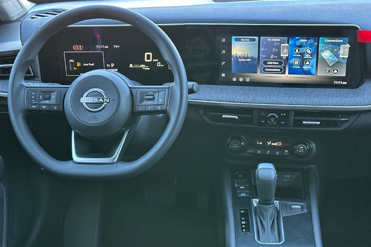 2027 Nissan Kicks SV 11