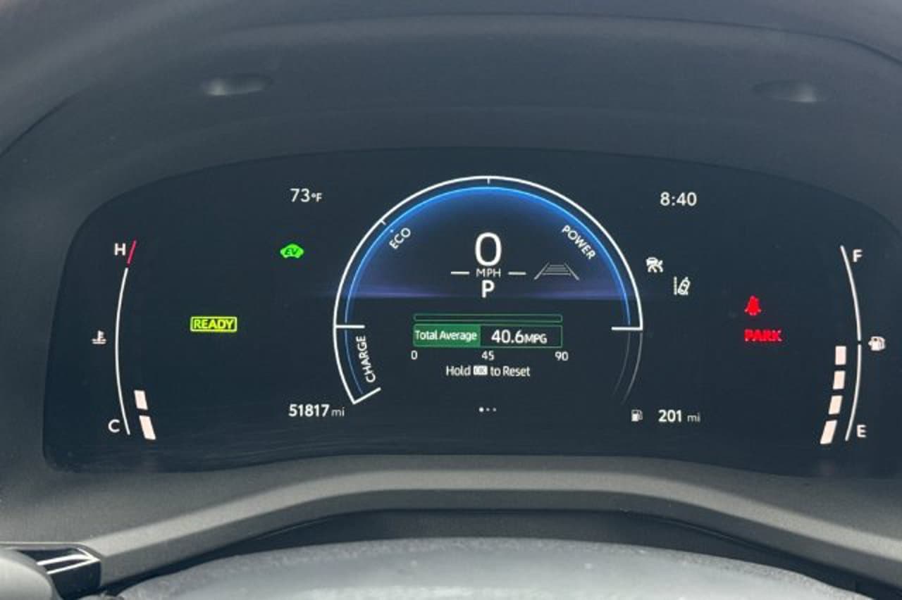 2025 Toyota Camry LE 21