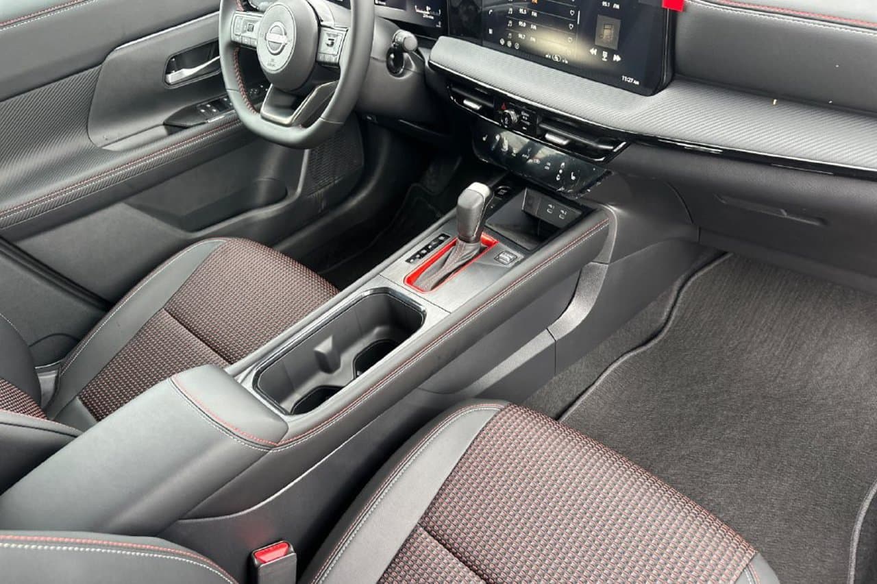 2027 Nissan Kicks SR 14