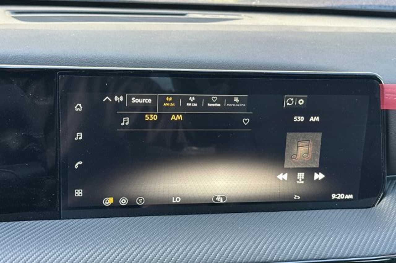 2026 Nissan Kicks SR 15