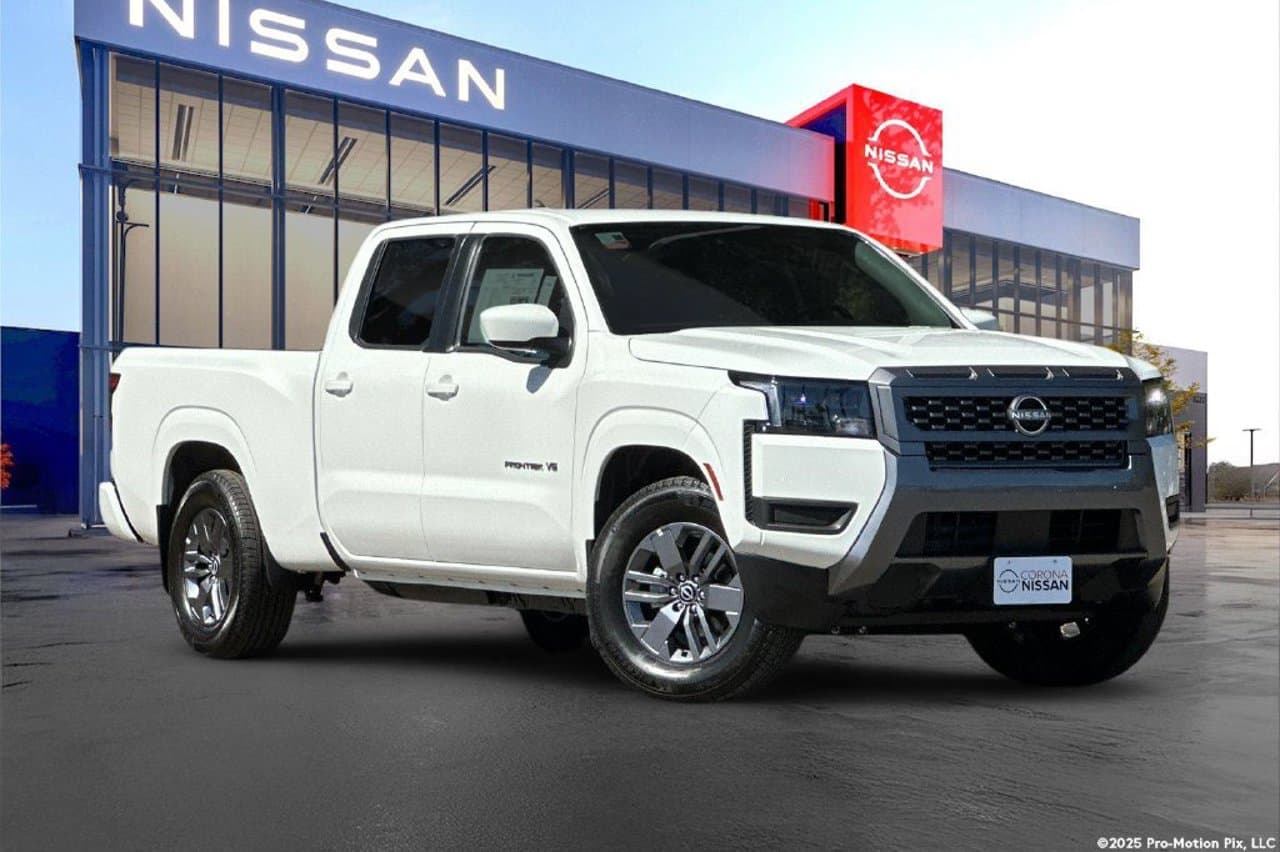2027 Nissan Frontier SV 2