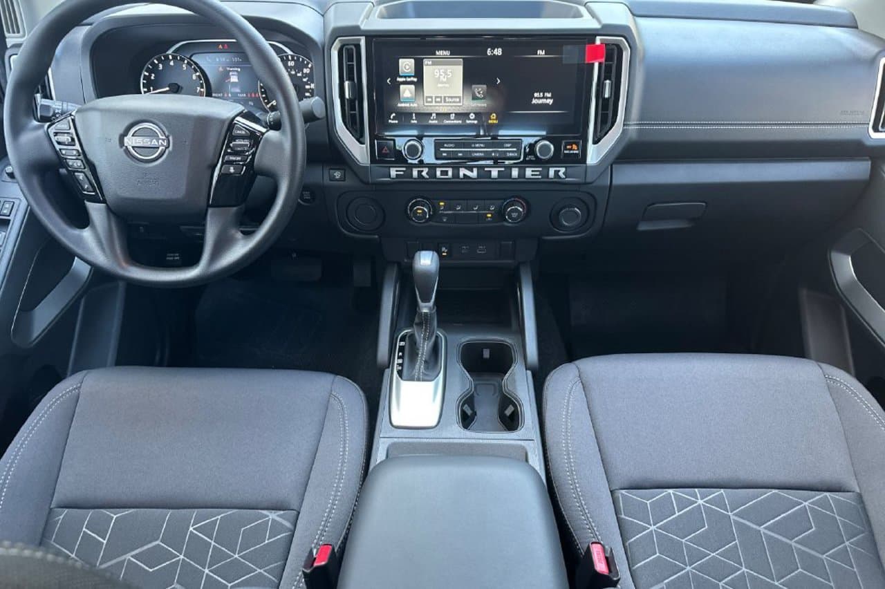 2027 Nissan Frontier SV 11