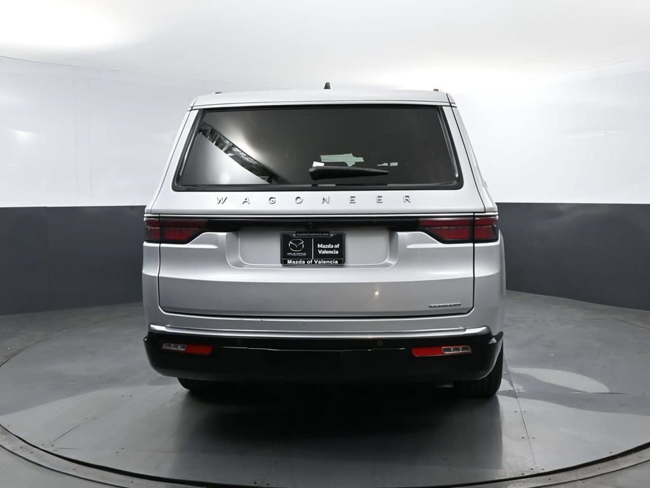 2024 Jeep Wagoneer Series III 24