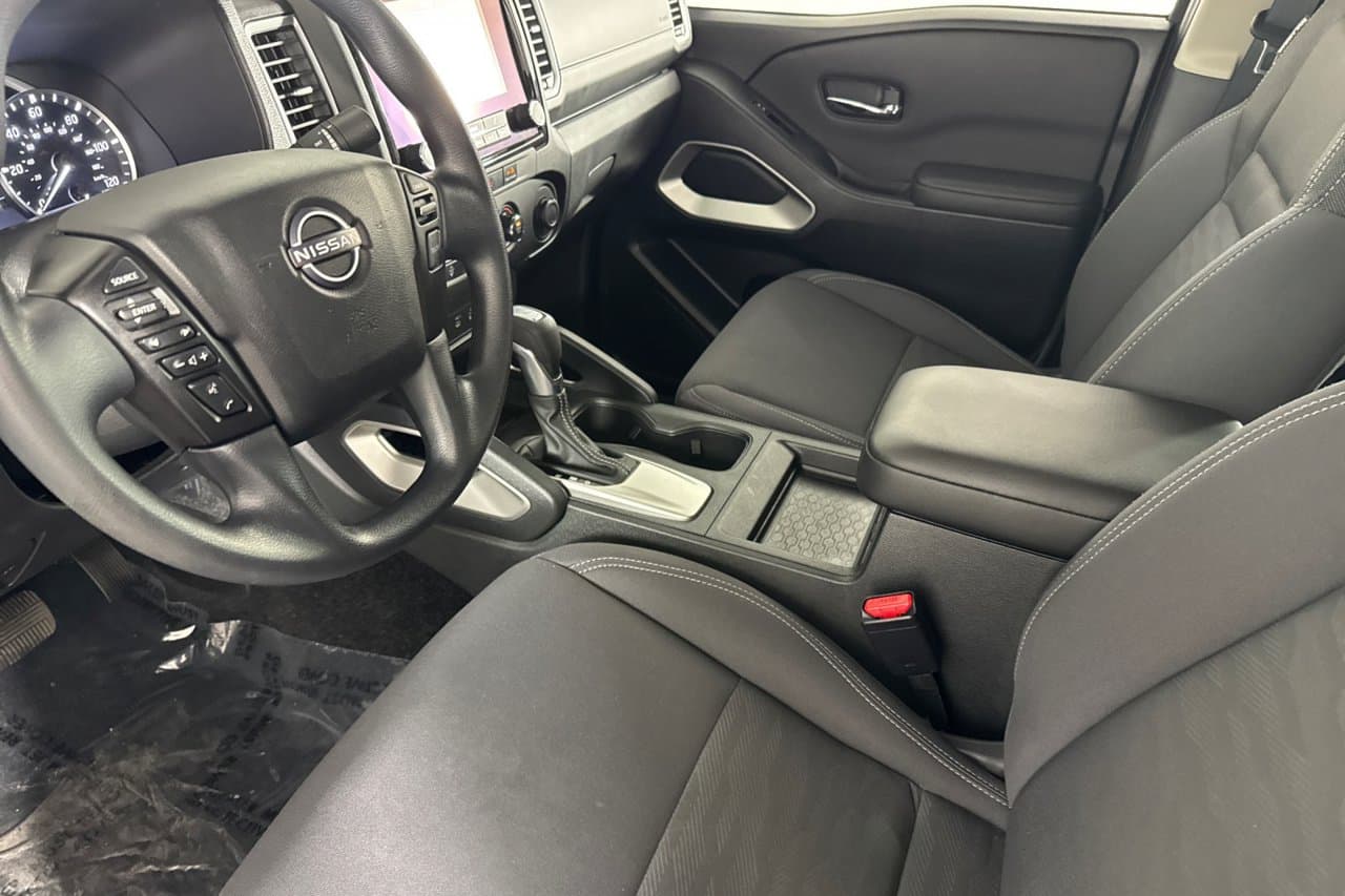 2024 Nissan Frontier SV 7