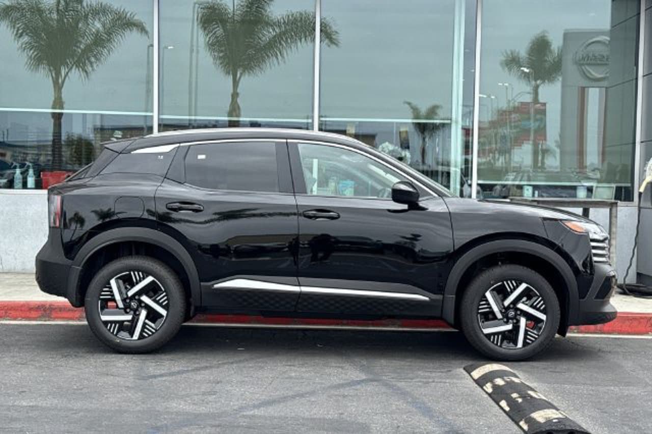 2026 Nissan Kicks SV 2