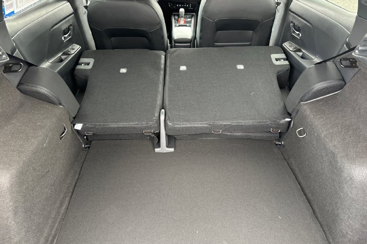 2027 Nissan Kicks SR 13