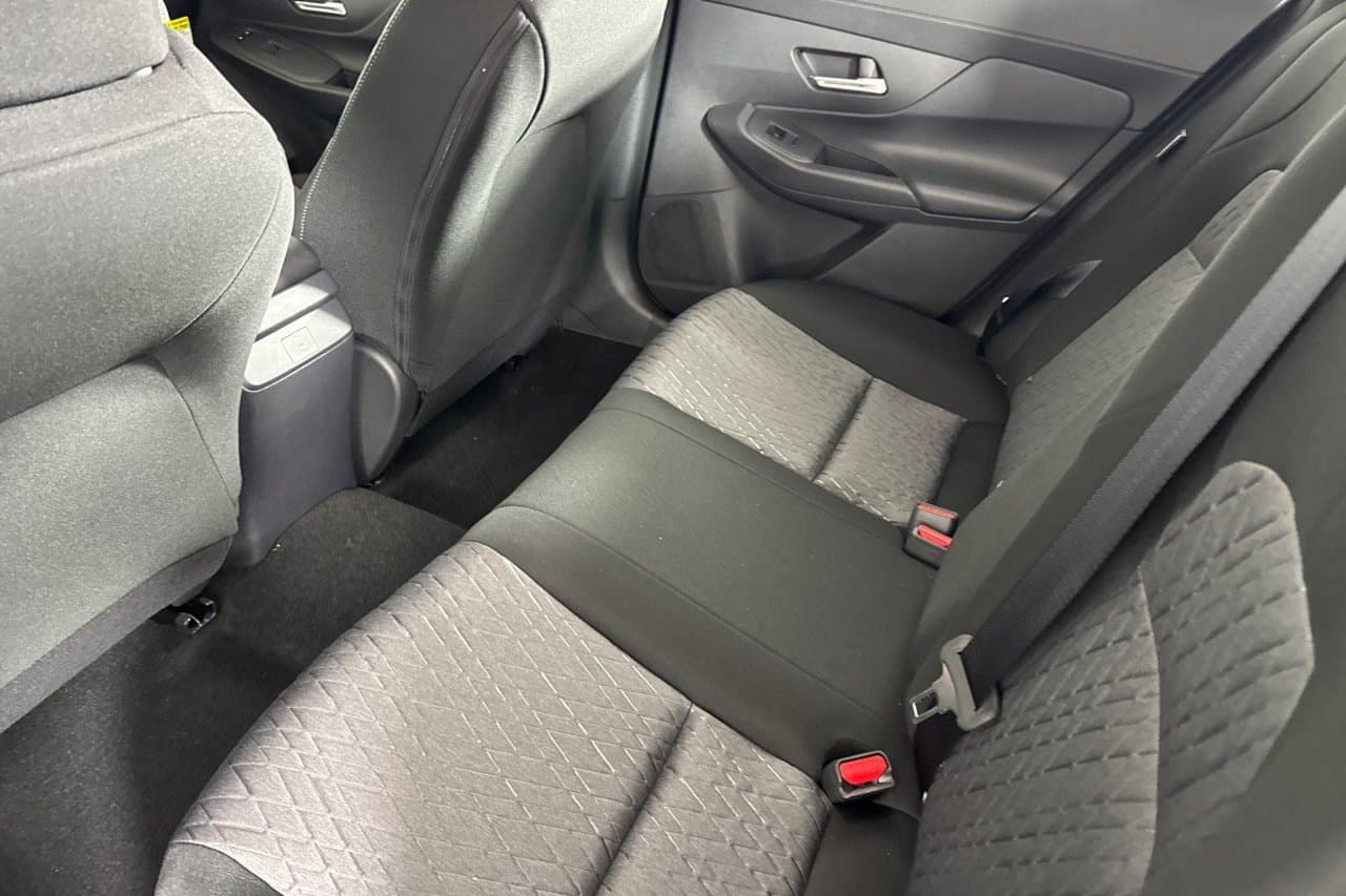2027 Nissan Sentra SV 9