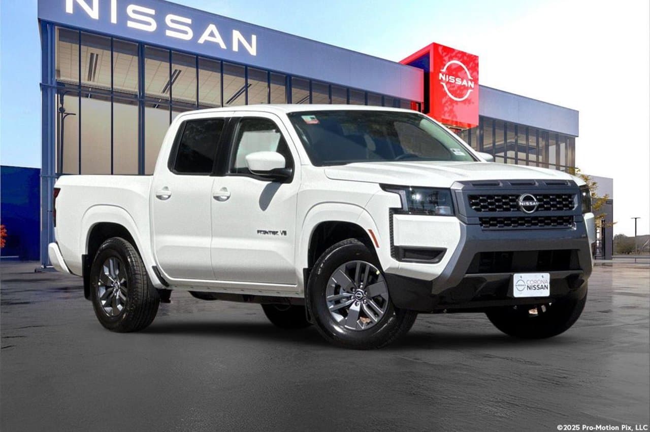 2027 Nissan Frontier SV 2