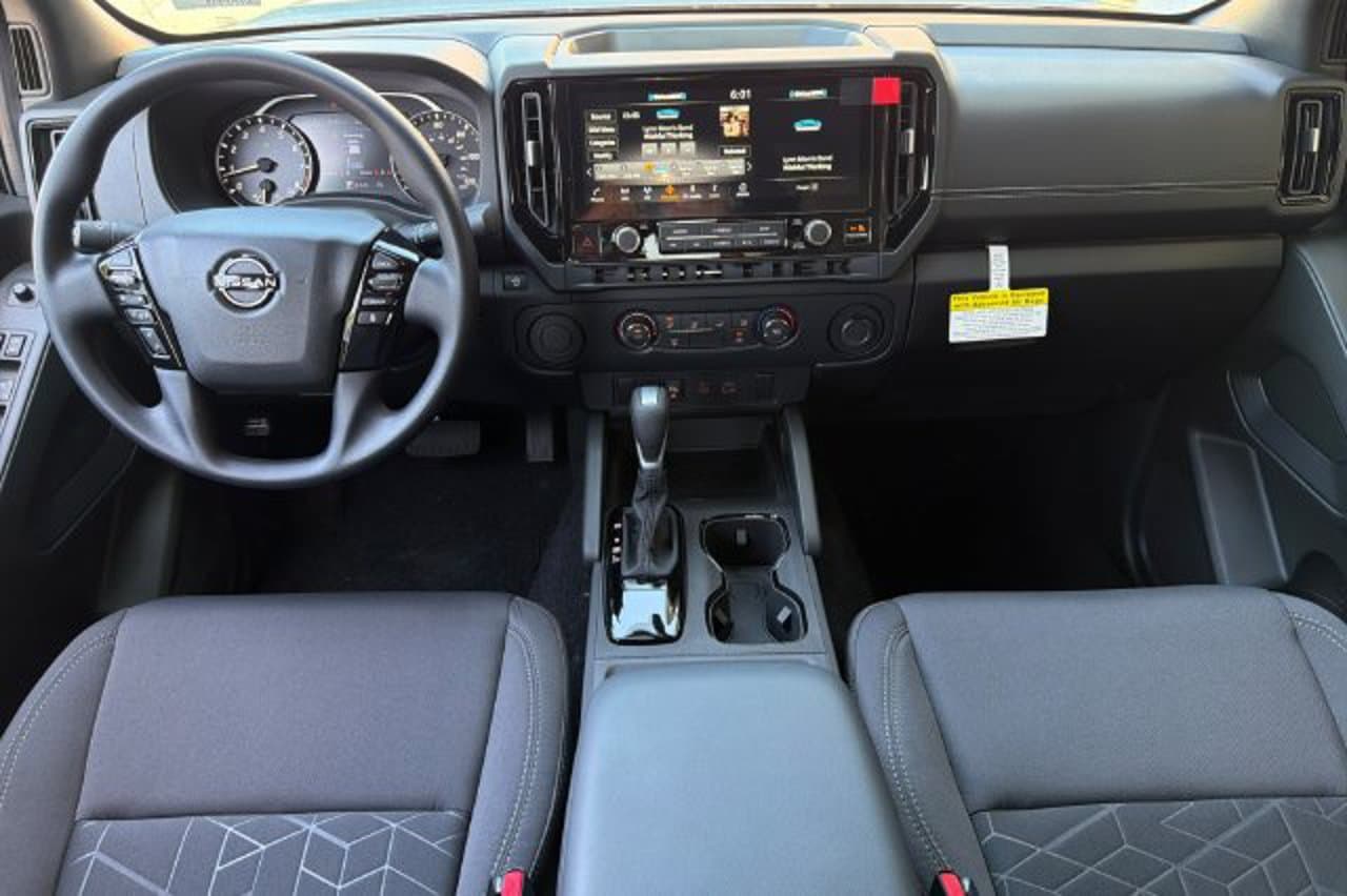 2027 Nissan Frontier SV 10