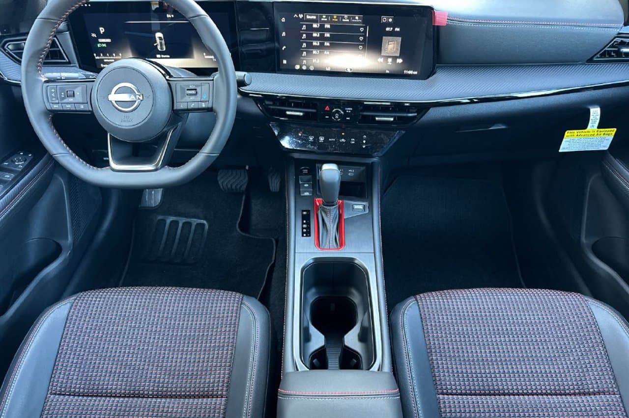 2026 Nissan Kicks SR 11