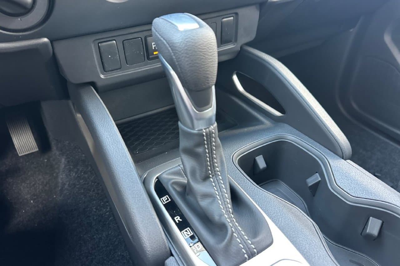 2026 Nissan Frontier SV 17