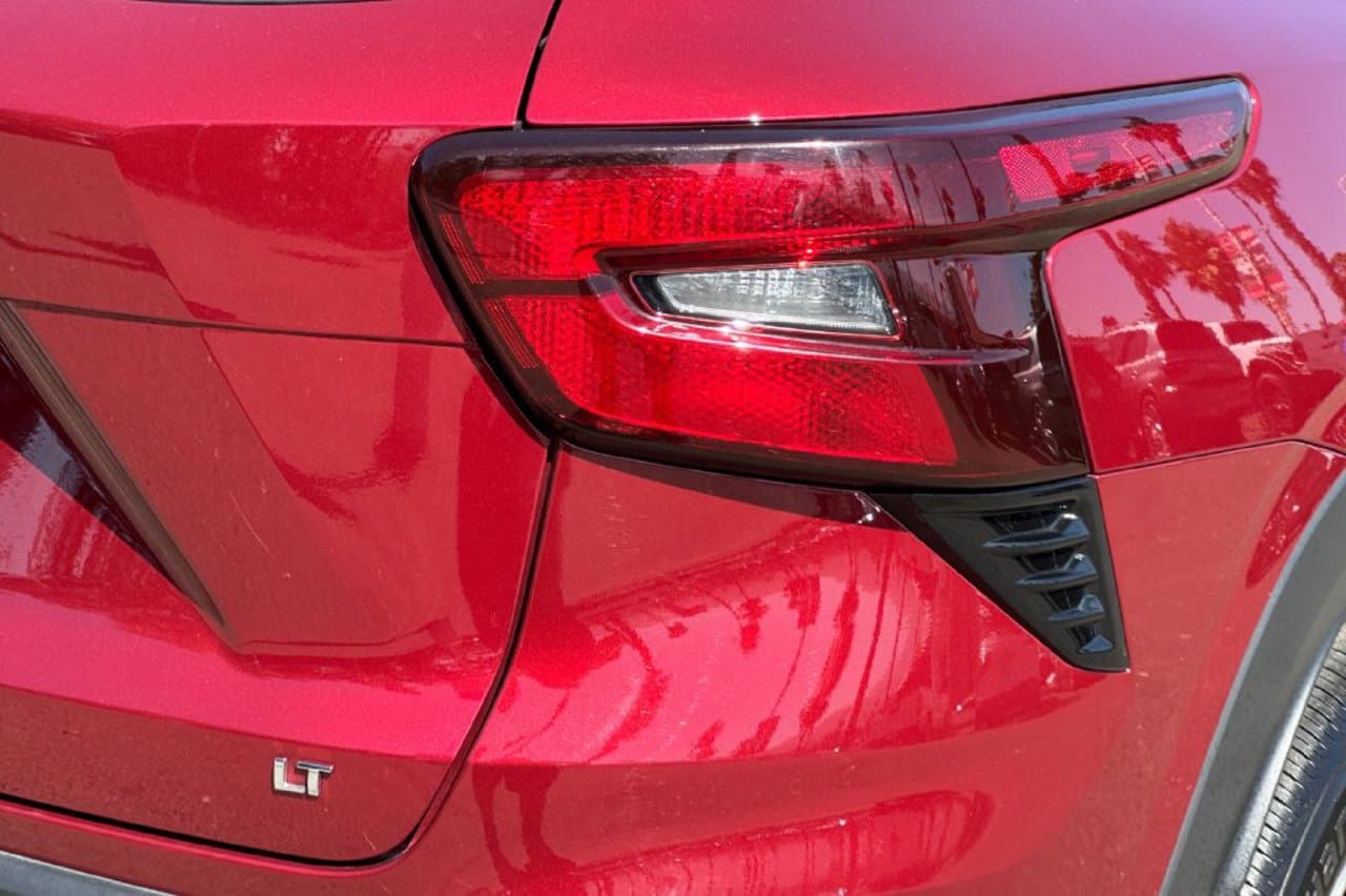 2025 Chevrolet Trax LT 23